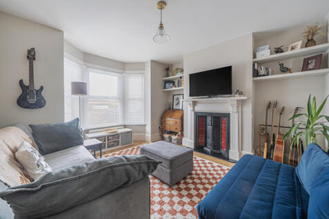 1382989-11-692499...