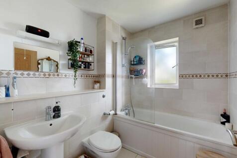 En Suite Bathroom