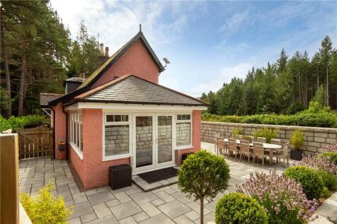 Cutaway Cottage