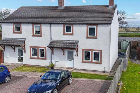 19 Pattinson Close a.jpg