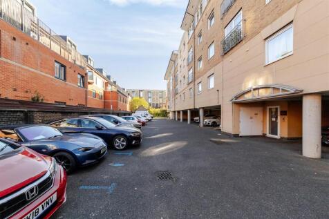 7CenturionCourt-38.jpg
