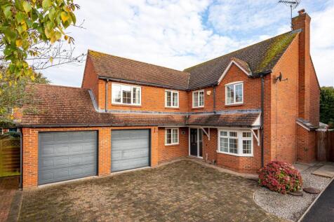 11 Long Croft-24.jpg