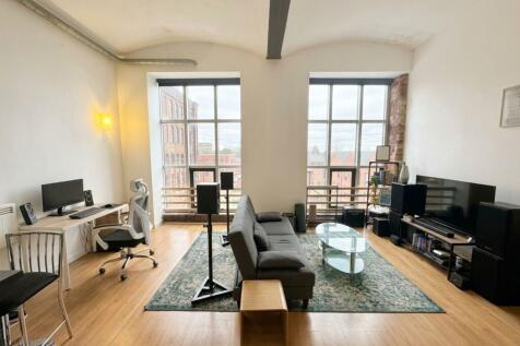 Living Room & Kitchen