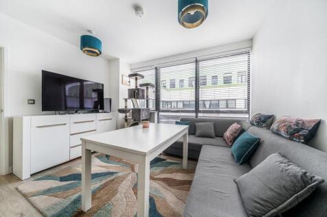 1302682 10 683db19d6d3c0 ARW 3