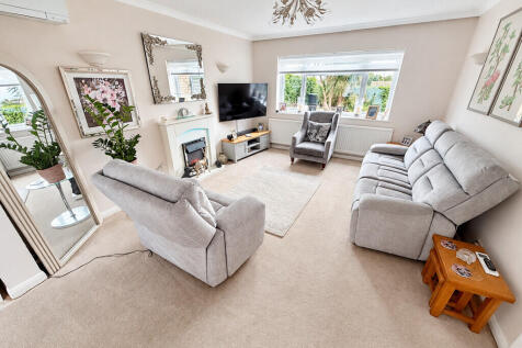 Lounge 1