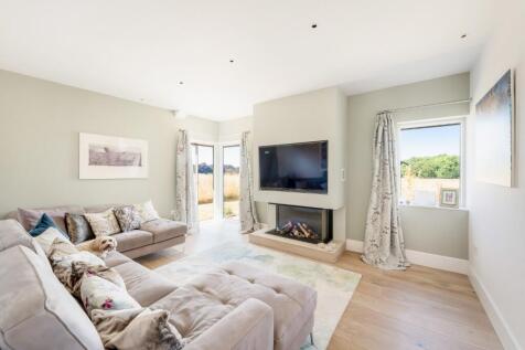 6 bed, 5 bath Detached in Bristol - Photo 18
