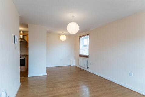 49 Arley Court-007.jpg