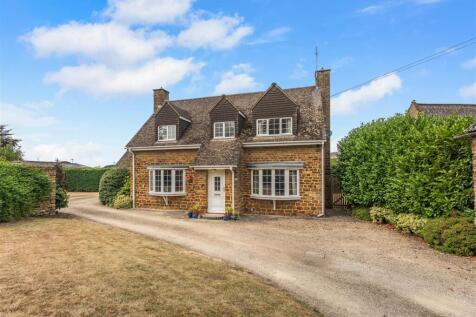 11 Bulls Lane, Kings Sutton-3.jpg