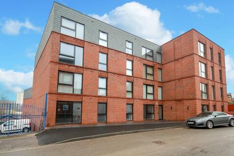 HOT WATER & HEATING INCLUDED IN THE RENT! Jewel Court is a modern development situated in the heart of the Jewellery Quarter. The apartment has ALLOCATED PARKING and has been designed and fitted to an