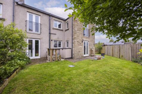 12 Green Meadow Close