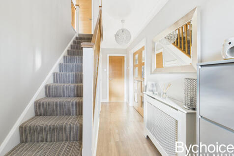 CAM05454G0-PR0096-STILL004