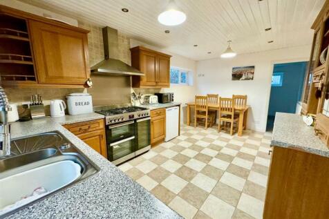 PHOTO-2024-12-05-21-23-29 (13).jpg