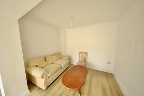 Image 04-08-2025 at 10.39 (1).jpg