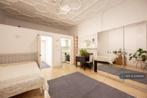 Flat in NW6 3AJ