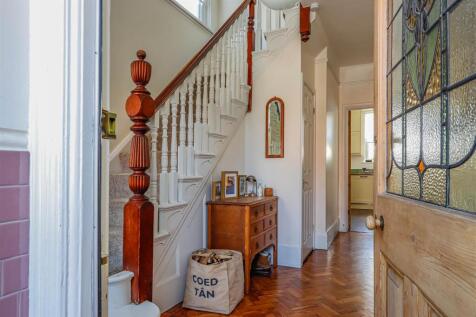 Romilly Avenue -16.jpg