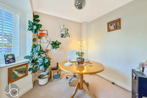 20250218_12444950...