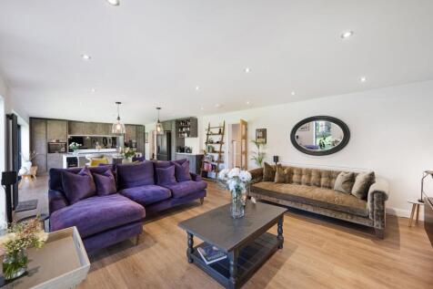 Open-Plan Living-Dining Kitchen