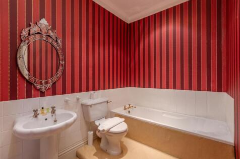 Highcliffe Manor Bedroom 3-4.jpg