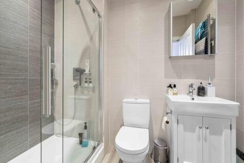 7 Blencowe Close,...