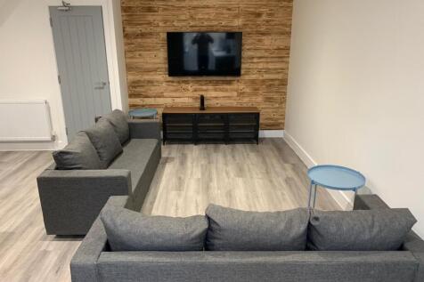6 Bedroom Terraced in PO5 4LY