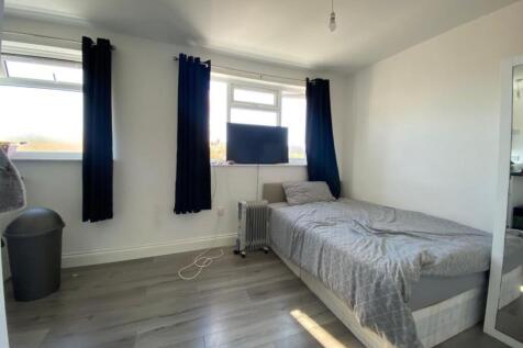 12 Sunningdale Avenue, Feltham, TW13 5JT