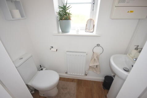 GROUND-FLOOR WC