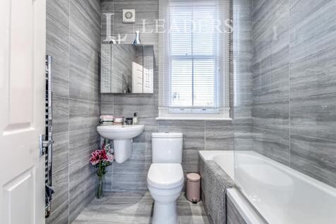 FLat 2, 16 Adelaide