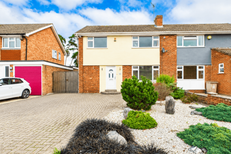 4 bed semi-detached house for sale Antrim Road, W
