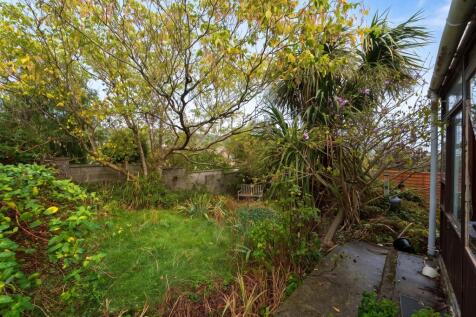 Rear Garden 2.jpg