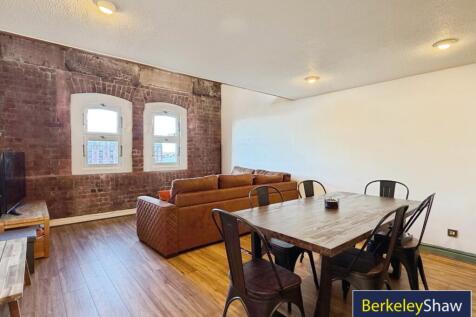 Living/dining room