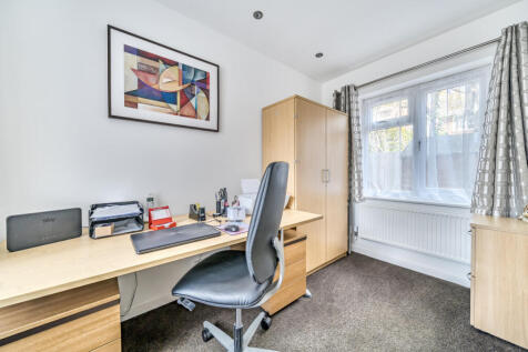 1353215-9-68c2e9a...