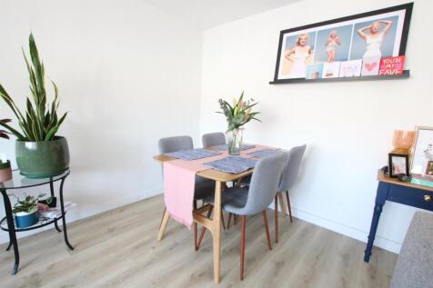 Dining area.JPG