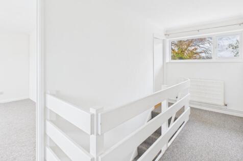 CAM02545G0-PR0519-STILL011