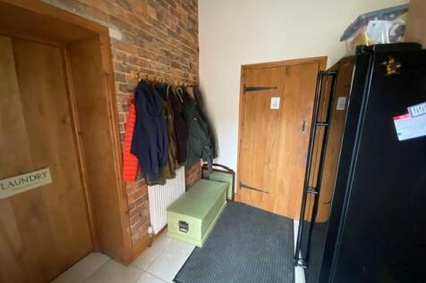 grananry boot room.jpg