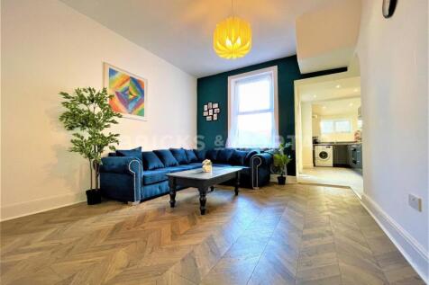 6 Bedroom Terraced in NE6 5NU