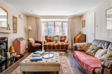 Living Room.jpg