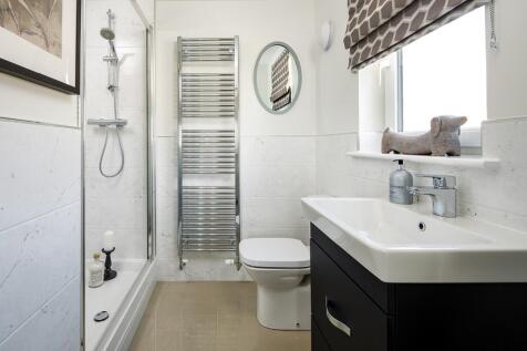 An en suite away from the family