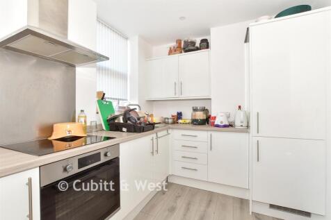 Lounge/Kitchen