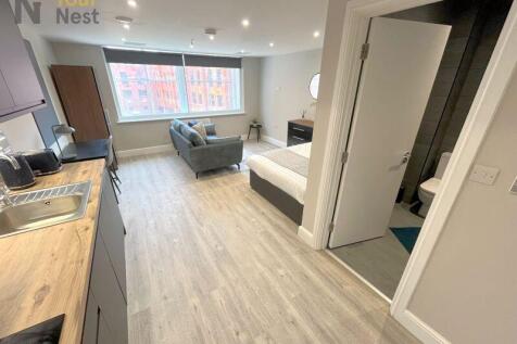Flat in LS1 3LA