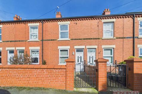 CAM01943G0-PR0642-STILL013.jpg