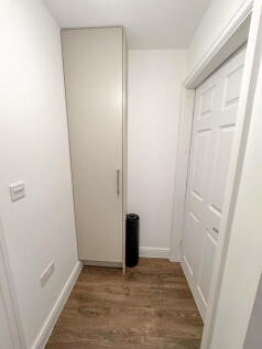 4flr83744 (11)_edited.jpg