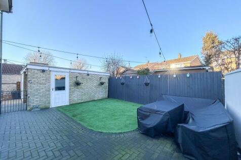 garden1.JPG