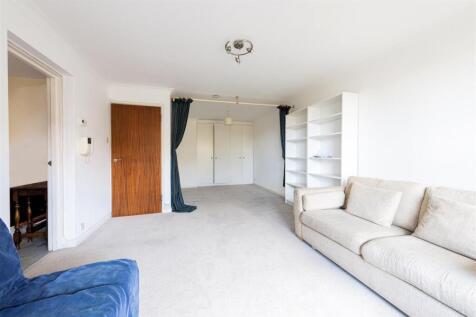 10 Fir Lodge Rec 2.jpg