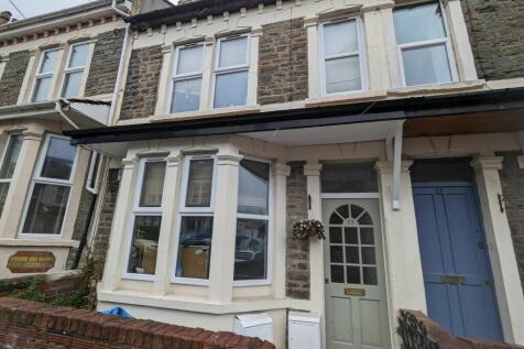 Franklin Cole Properties are pleased to offer this fully furnished one-bedroom ground-floor garden flat in the popular Horfield area. Featuring modern décor throughout, the property is ideal for profe