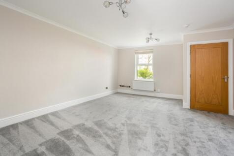 1 Trelawn Court 3...