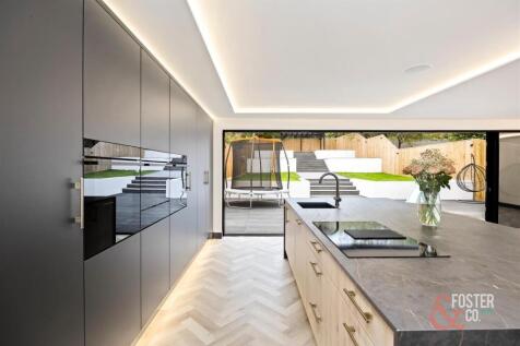 Valley Drive, 140_014.JPG