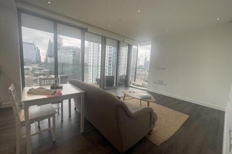 A modern one-bedroom apartment with a large private balcony in the sought-after Goodman's Fields development, offering luxury resident facilities and outstanding connectivity across London.