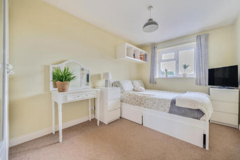 1306142-2-68482ee...