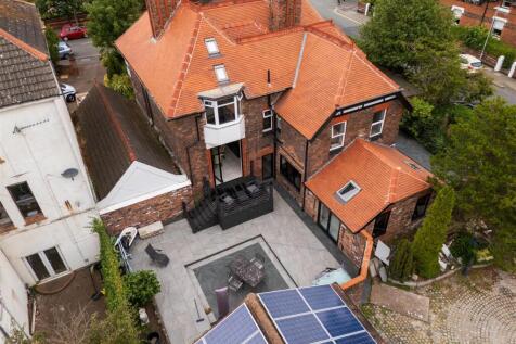 28 Blundellsands Road West_83.jpg