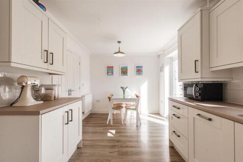 23 Eccles Way-26.jpg